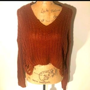 Distressed crop sweater Size Large. $uper cute!